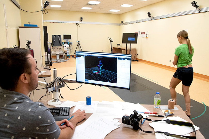 female patient during motion analysis test