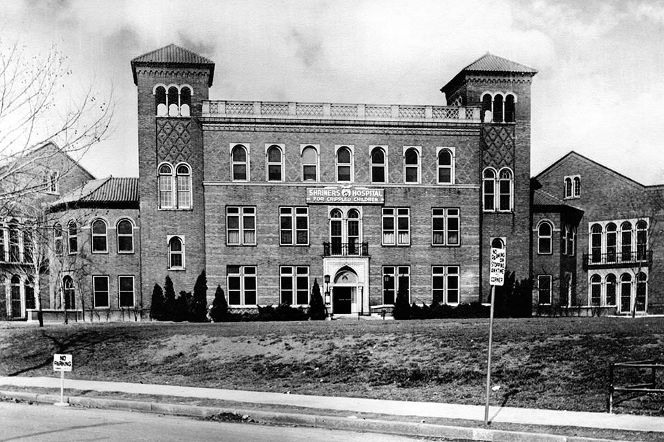 exterior del primer hospital de St. Louis