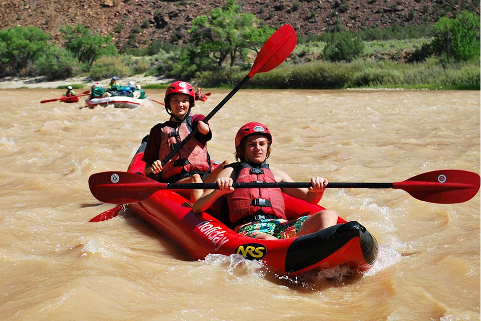 Male and female patients rafting