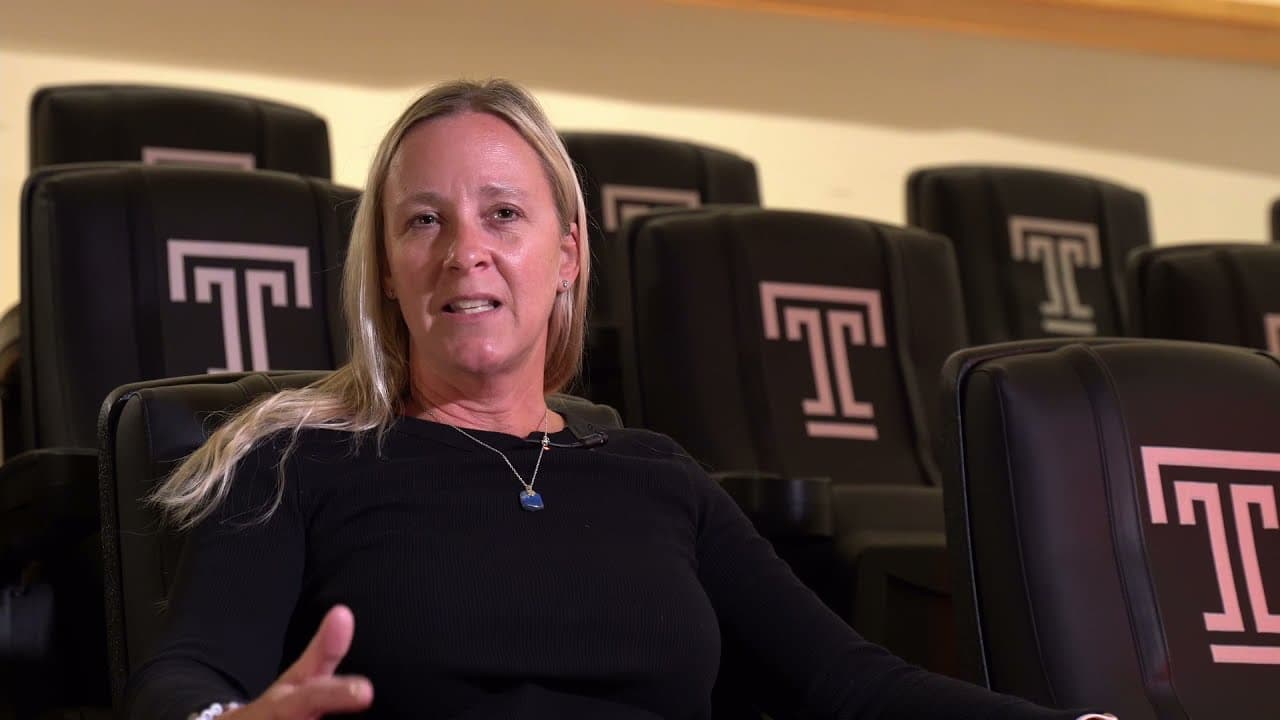 @ShrinersPhilly patient Cole meets Temple University Men's Basketball Team
