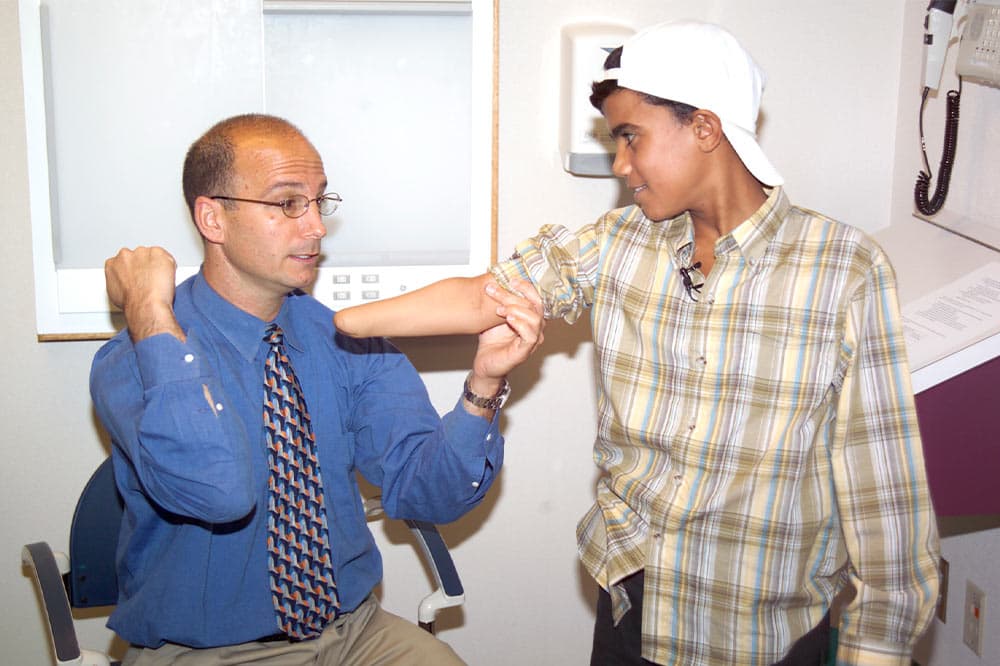 Dr Kozen Scott H. Kozin, MD, es el nuevo director médico | Shriners Children's
